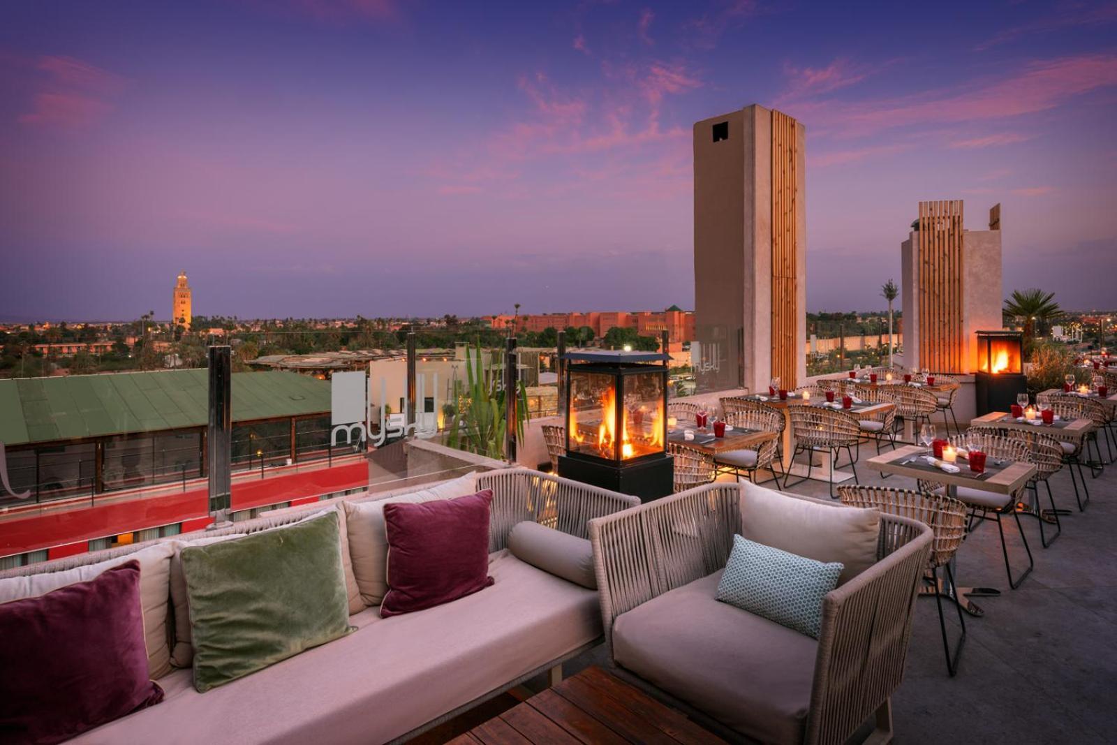 海微尼格spa酒店 马拉喀什 外观 照片 Rooftop bar at the Four Seasons Hotel, Marrakech