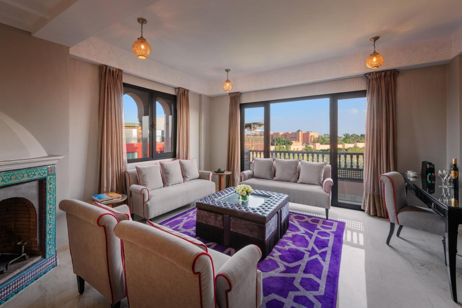 海微尼格spa酒店 马拉喀什 外观 照片 A living room at the hotel